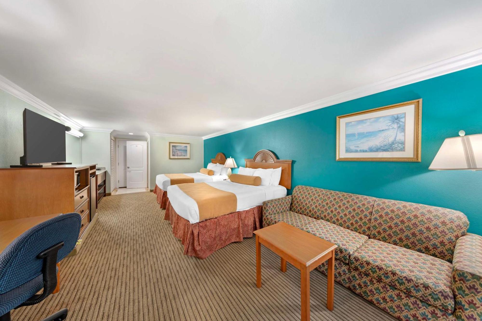 Hotel Western Harbour & Huntington - Sunset