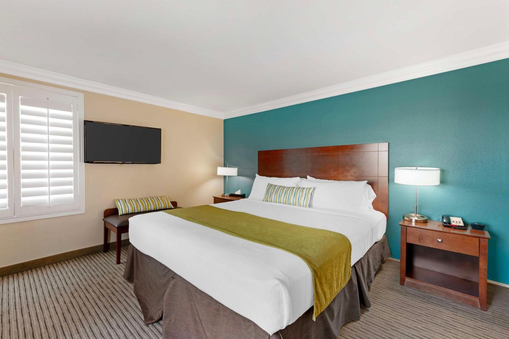 Hotel Western Harbour & Huntington - Sunset Sunset Beach